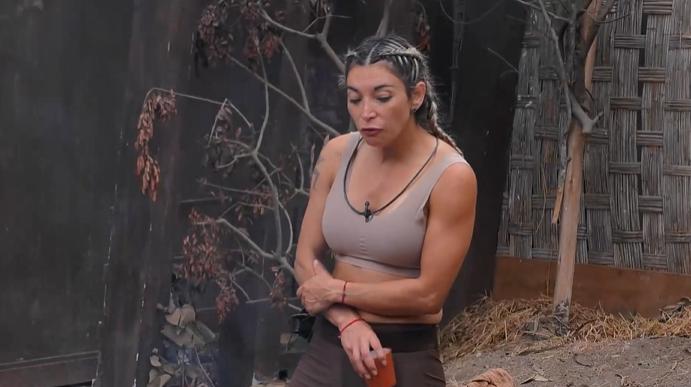 Evelyn Ortiz en Mundos Opuestos