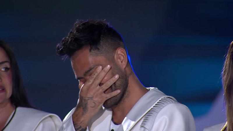 Luis Jiménez en Mundos Opuestos