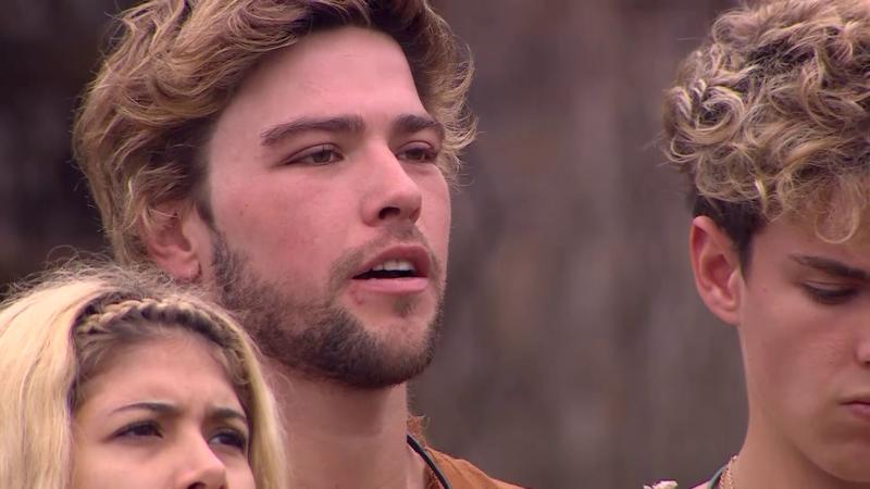 José Pablo Saavedra en Mundos Opuestos