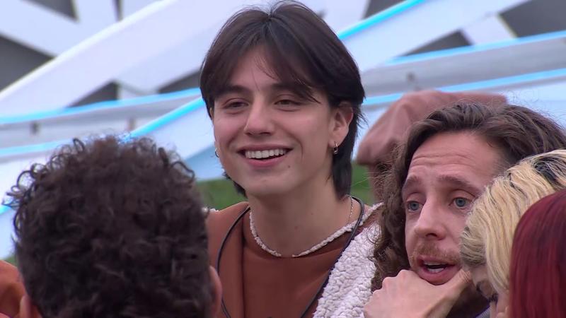 Describen a Alan Didier como “sexualmente ambiguo"