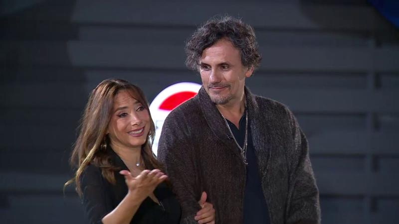 Cata Olcay en Mundos Opuestos