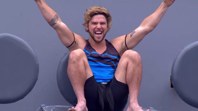 Jota en el Futuro de Mundos Opuestos