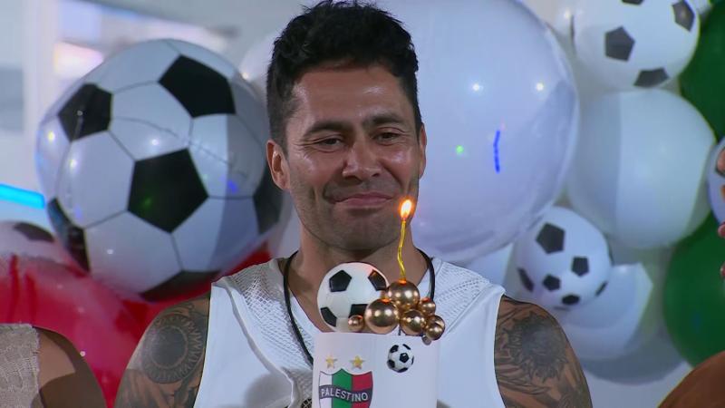 Luis Jiménez celebra su cumpleaños en Mundos Opuestos
