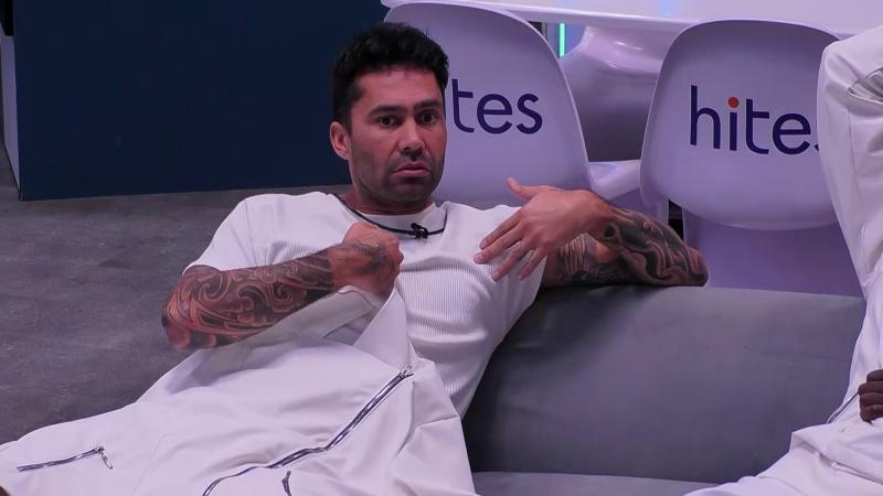 Luis Jiménez en Mundos Opuestos