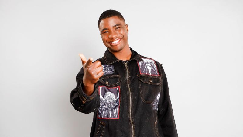 Mike Milfort de "Mundos Opuestos"