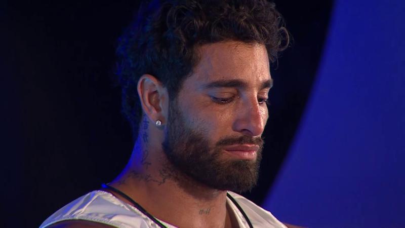 Yoan Curtis al ser eliminado de Mundos Opuestos