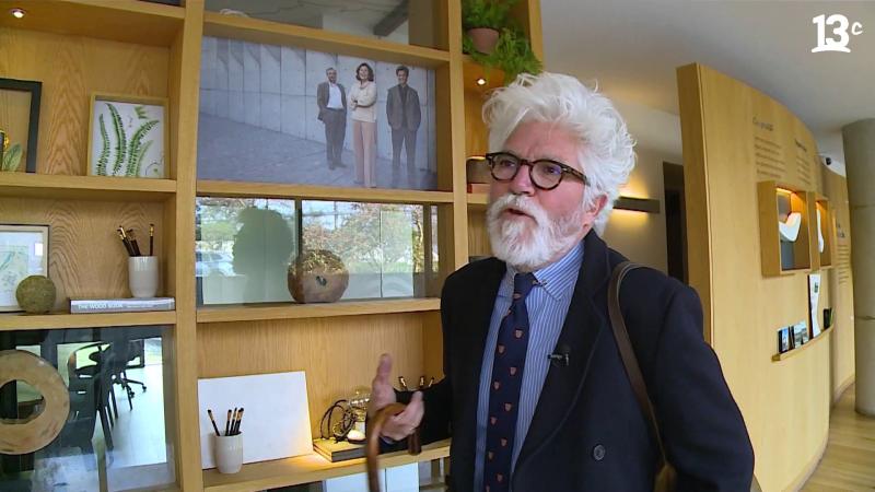 Federico Sánchez en Edificio B del Barrio Lo Recabarren, Vitacura.