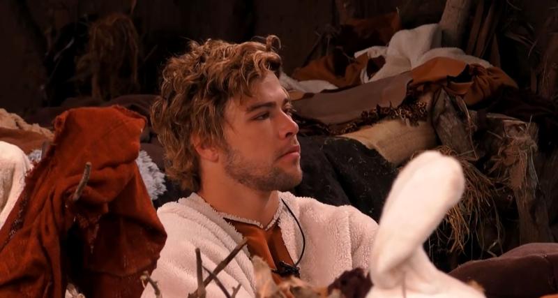 Jota en Mundos Opuestos