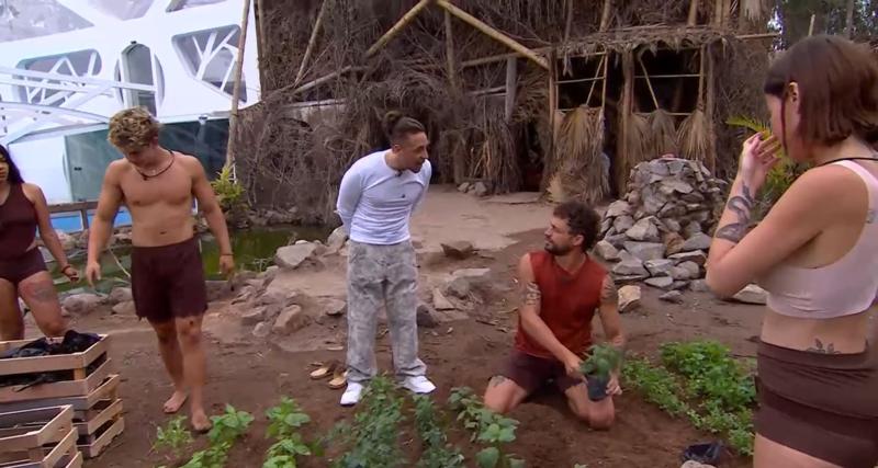 Joche se molesta con Jota e Mundos Opuestos