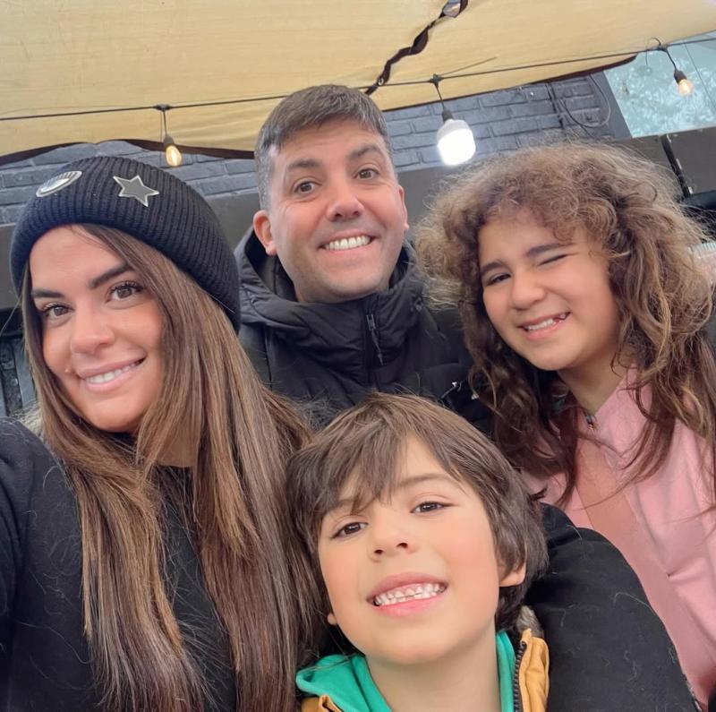 Carmen Tuitera junto a su familia - Instagram