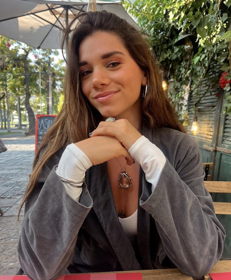 ¿Quién es la novia influencer de "Piru" Cisternas, el hijo mayor de Diana Bolocco?
