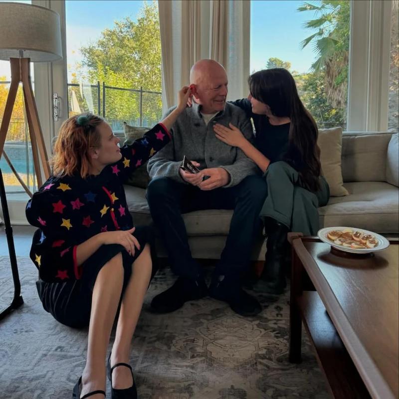 Visita a Bruce Willis - Instagram