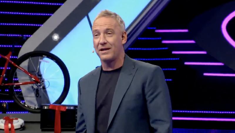 Martín Cárcamo despide a integrante de Qué dice Chile.