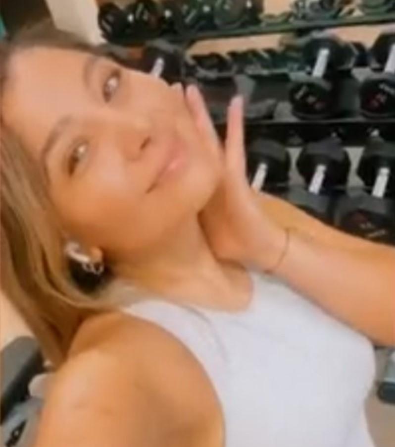 La tripulante de cabina chilena detenida en Nueva Zelanda es Elizabeth Mhorez Muñoz, de 33 años