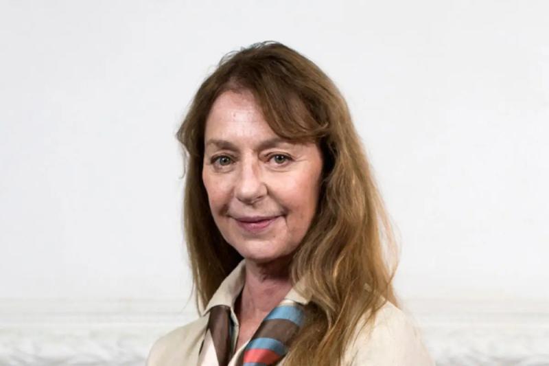 Claudia di Girolamo - Archivo Web