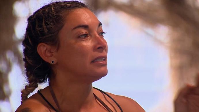 Evelyn Ortiz en Mundos Opuestos