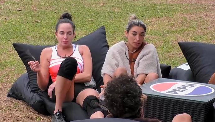 Evelyn Ortiz en Mundos Opuestos