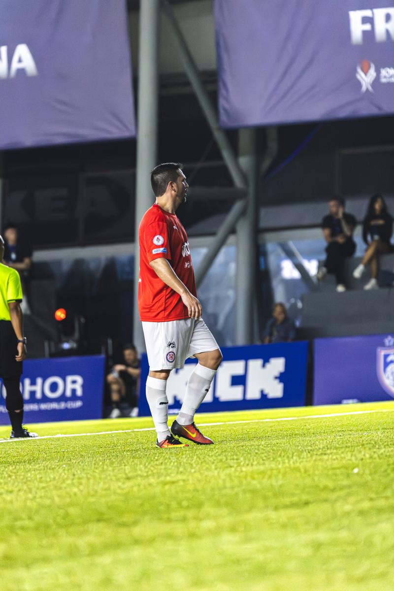 Mark González elegido mejor jugador en el debut de Chile en Mundial de Creadores.