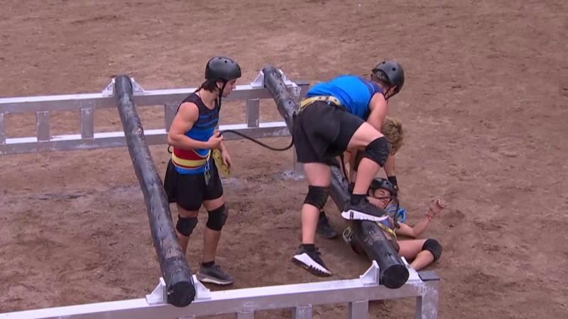 Caída de Evelyn en competencia de Mundos Opuestos