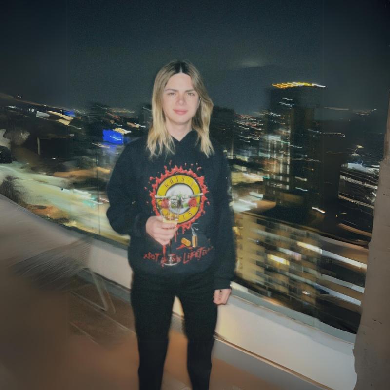 Roon Antonio - Instagram