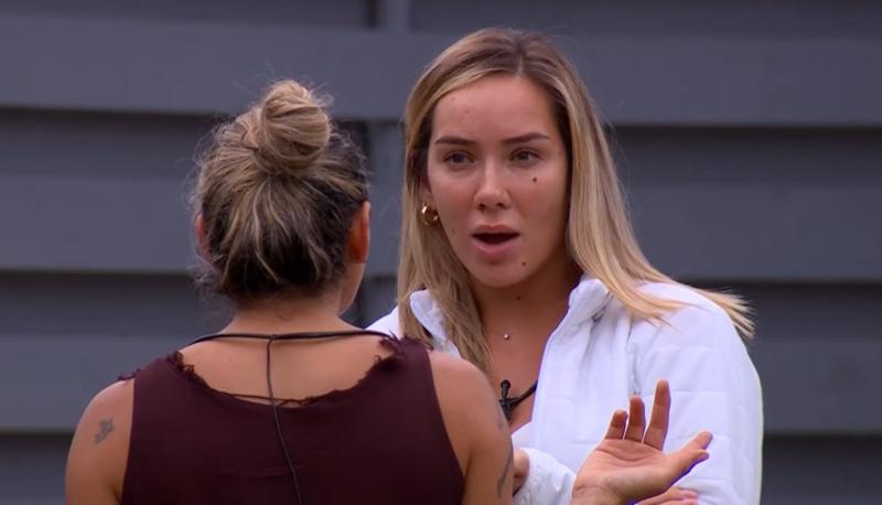 Valentina Concha y Evelyn Ortiz en Mundos Opuestos