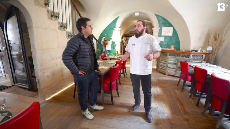 Diego Vergara con Douglas Aburto en "La Casa Austral". Créditos: 13C