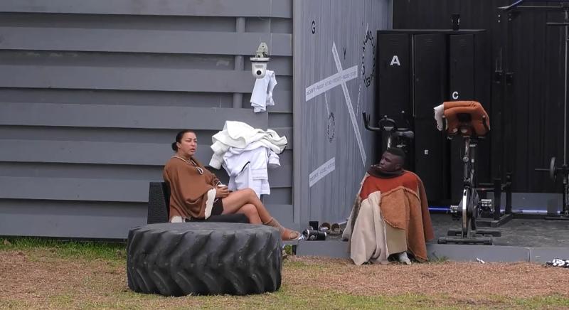 Marlen y Mike conversan sobre el próximo Concejo en Mundos Opuestos