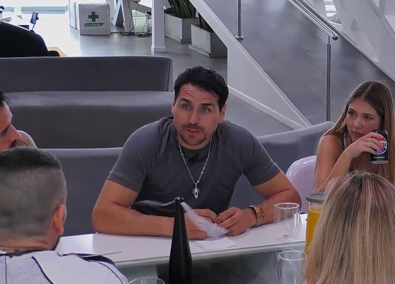 Pangal Andrade en Mundos Opuestos