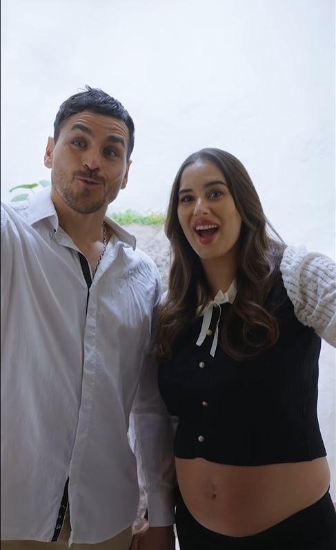 Pangal y Meli impactados con su nuevo closet