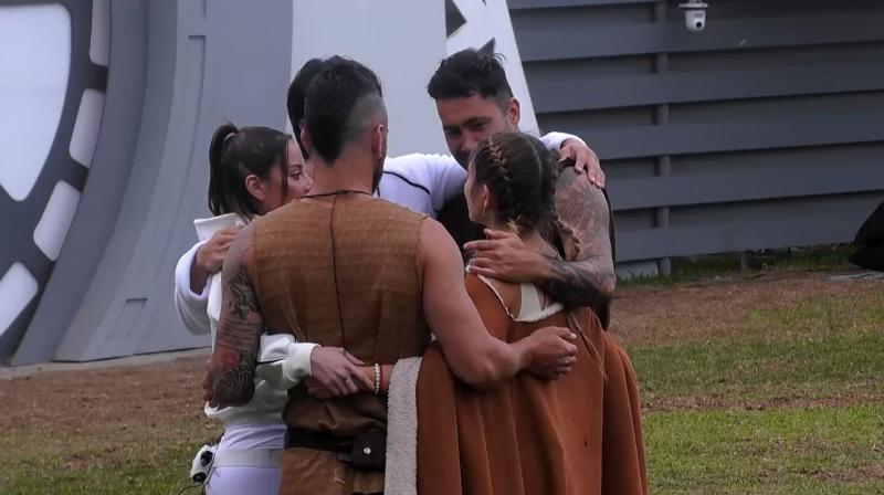 Alan, Disley, Luis y Daúd se reconcilian en Mundos Opuestos