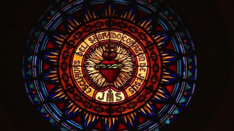 Vitral de Iglesia Congregación Escalas del Sagrado Corazón de Jesús. Créditos: 13C