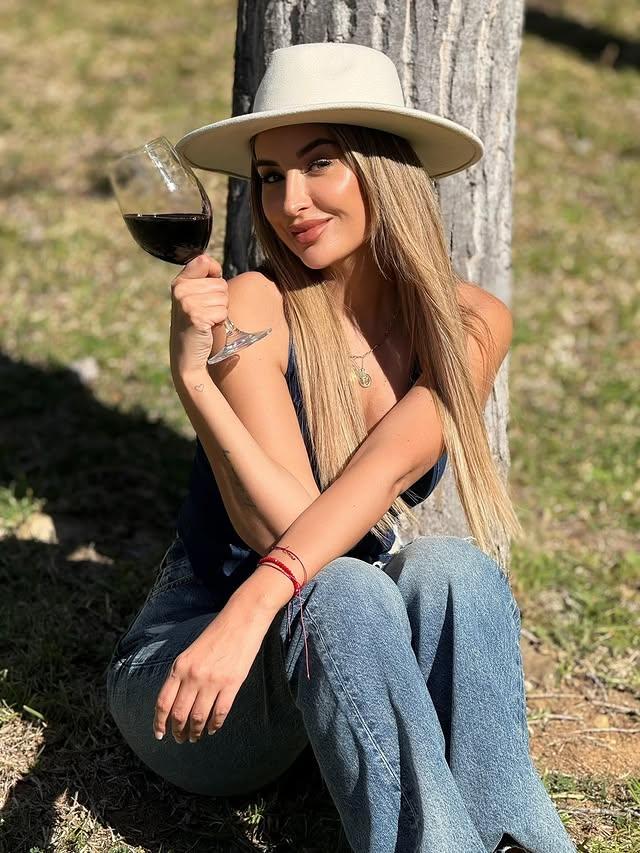 Camila Andrade - Instagram