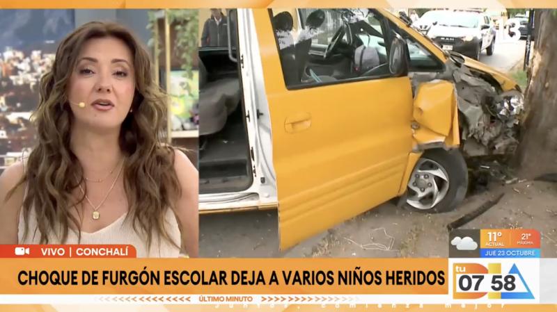 Furgón escolar choca en Conchalí.