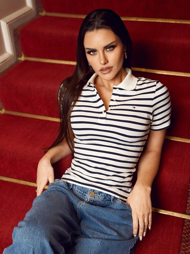 Emilia Dides - Instagram