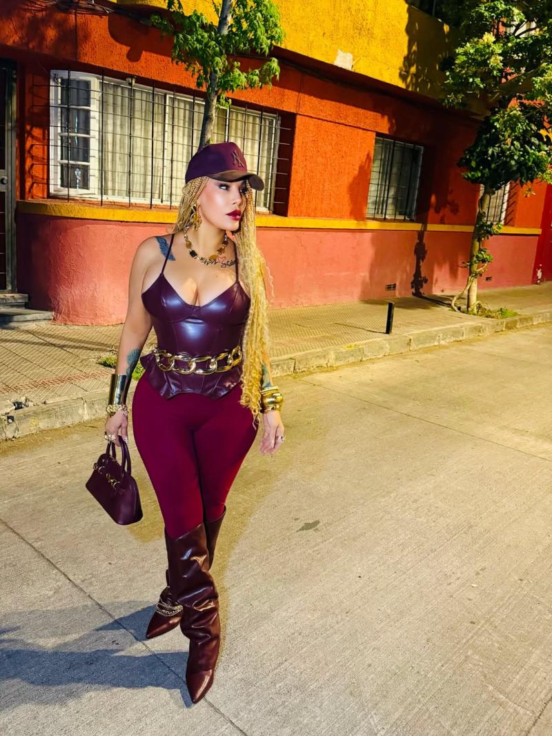 Ivy Queen paseando por Barrio Brasil - Instagram
