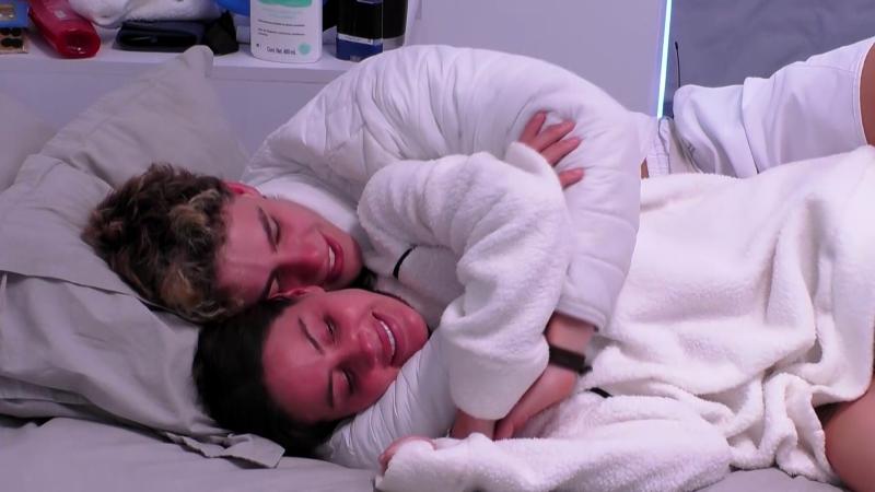 Ignacia Michelson y Diego Venegas en Mundos Opuestos