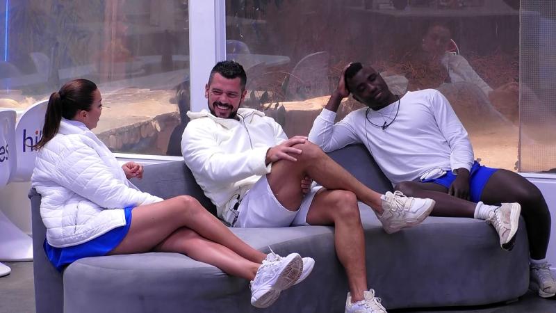 Juan Pedro en Mundos Opuestos