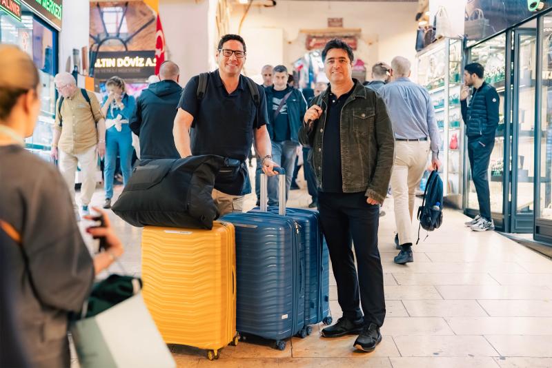 Socios por el mundo - Canal 13