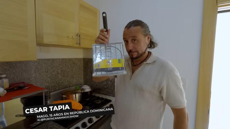 César Tapia en "Siempre hay un chileno". Créditos: Canal 13