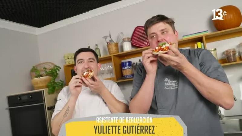 Nicolás Guzmán y Nicoló Giacometti preparan ñoquis sorrentinos. Créditos: 13C