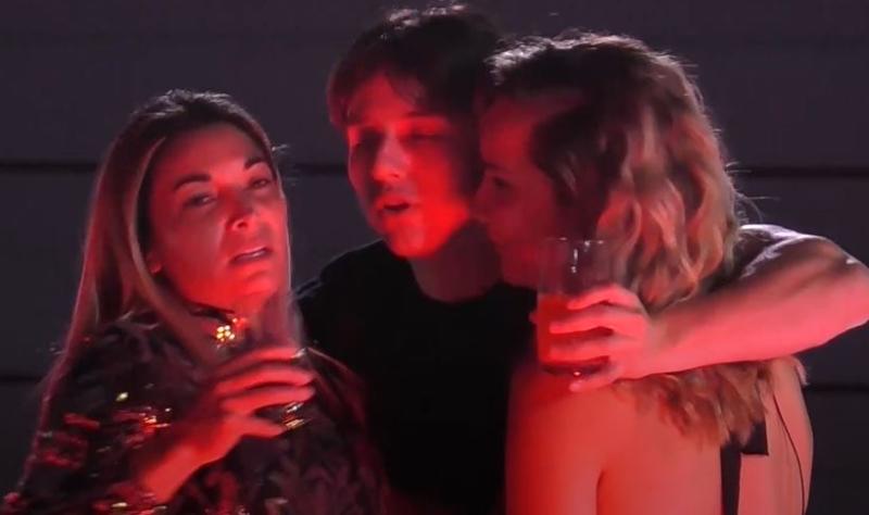 Evelyn Ortiz y Valentina Concha