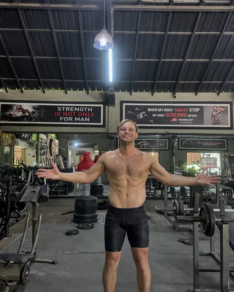 Artur Logunov - Instagram