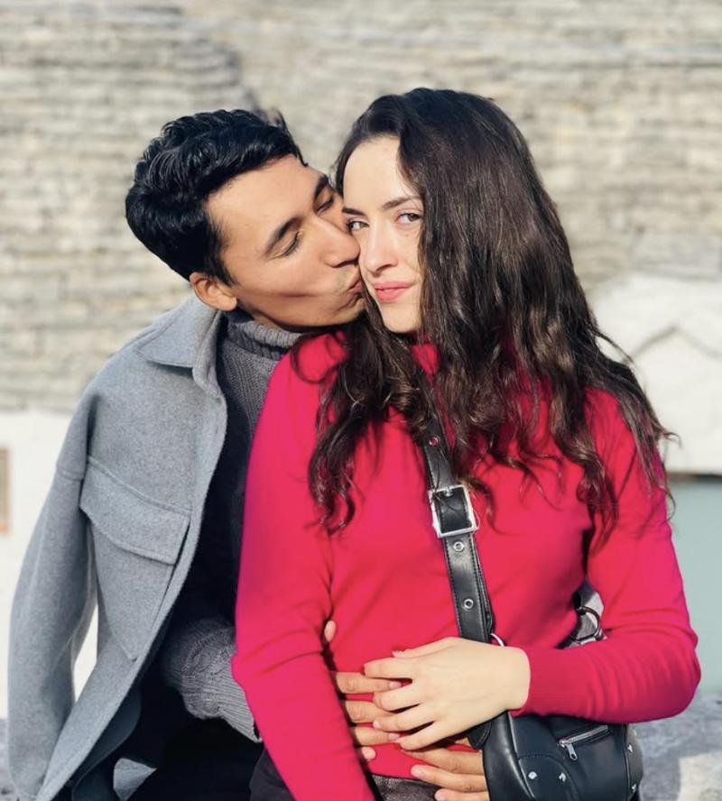 Acróbata chileno fallecido en Italia y su polola.