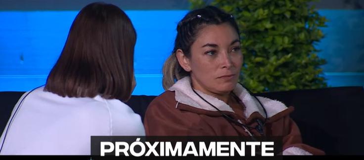 Evelyn Ortiz en Mundos Opuestos