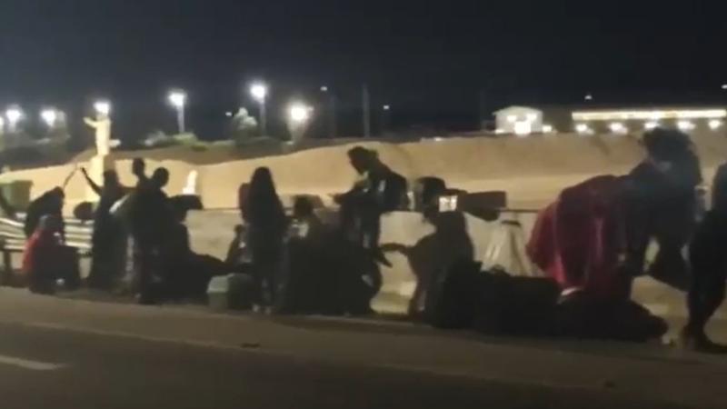 Migrantes protestan en el límite de Chile y Perú