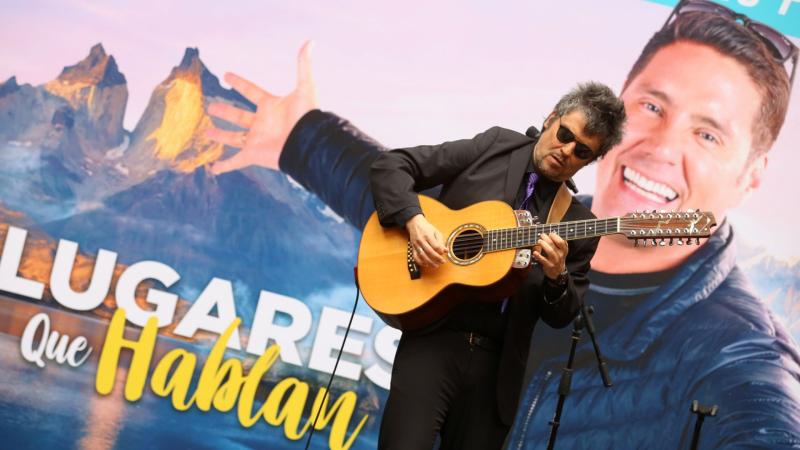 Ángel Parra, el encargado de la música de "Lugares que hablan"