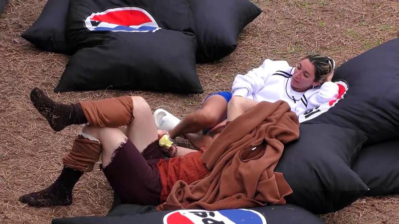 Evelyn y Eyal en Mundos Opuestos