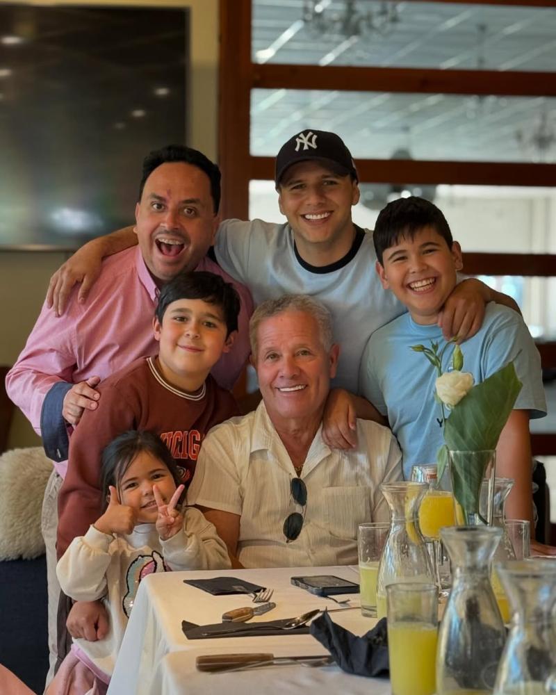 Tachuela Chico con su familia | Instagram