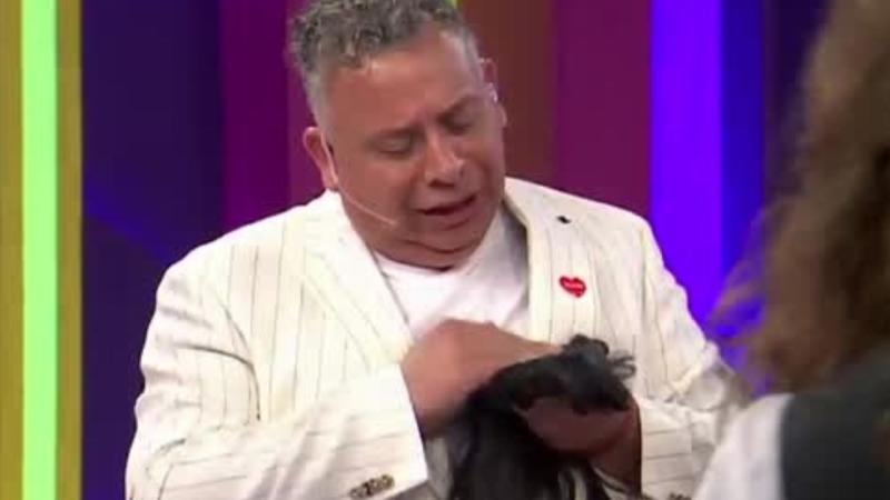 Willy Sabor con las extensiones de Pamela Díaz