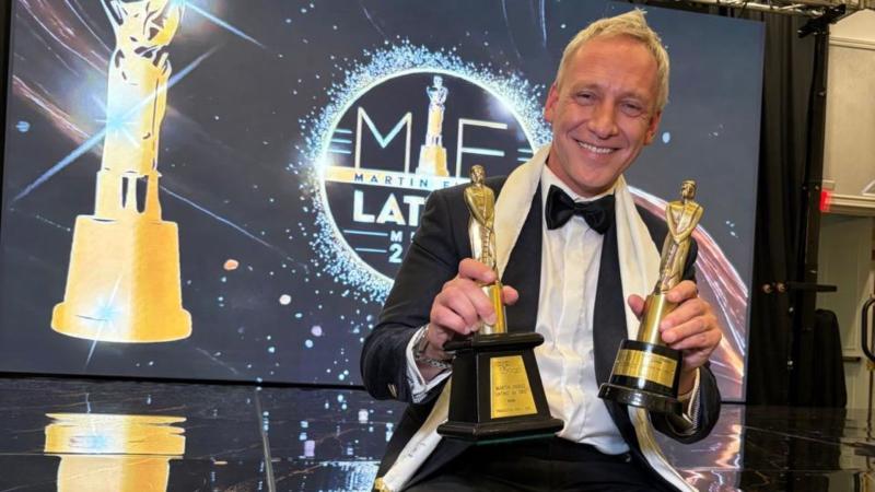 Martín Cárcamo en los Premios Martín Fierro Latino 2025
